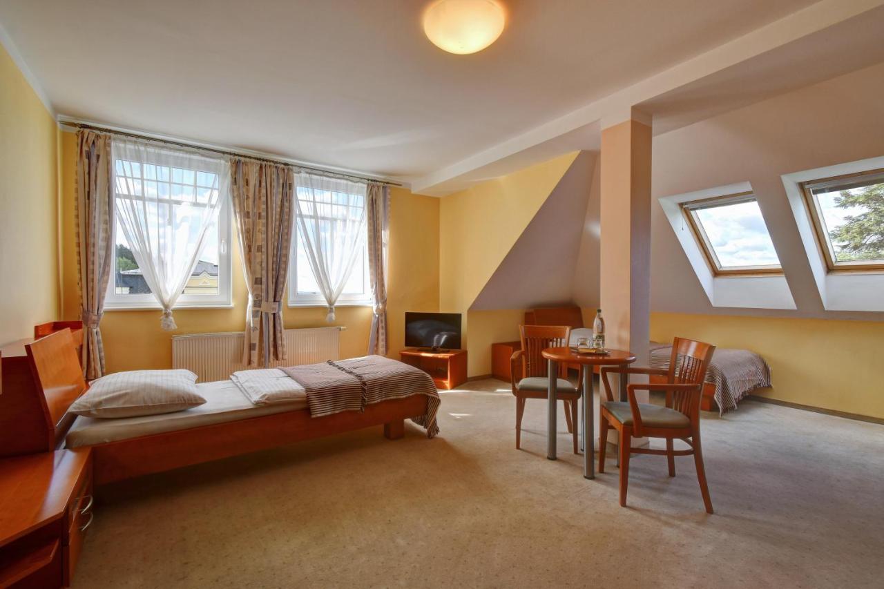 Hotel La Passionaria Marianske Lazne Luaran gambar