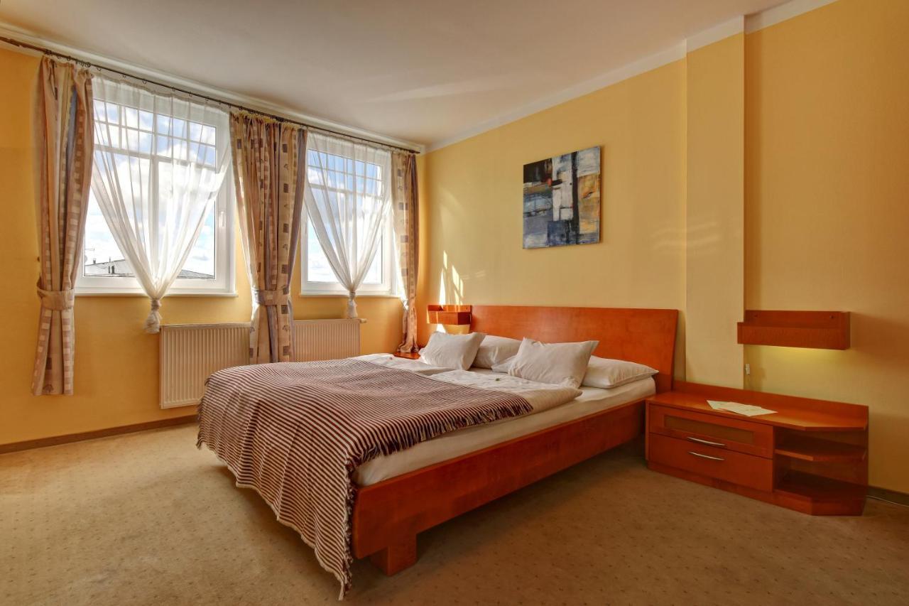 Hotel La Passionaria Marianske Lazne Luaran gambar